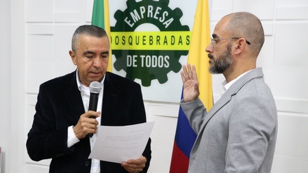Alcalde Diego Ramos realiza acto de posesión al Curador Dos de Dosquebradas