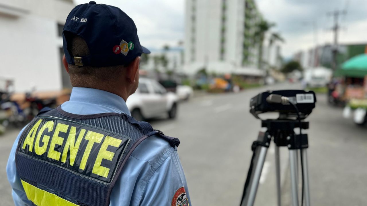 Secretaría de Tránsito de Dosquebradas moderniza equipos para escanear hasta 100 matrículas por segundo