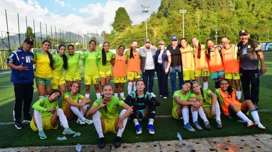 Dosquebradenses “ganan cancha” en ligas del fútbol colombiano femenino