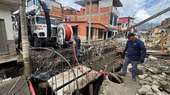 Secretaría de Obras interviene preventivamente redes de alcantarillado aledañas al Box Culvert Agüita - Montebonito en Dosquebradas