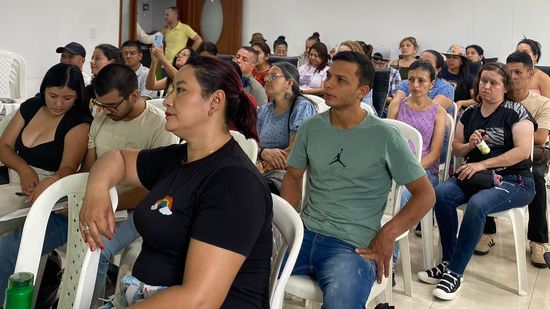 Dosquebradas fomenta la formalización empresarial en 30 emprendedores