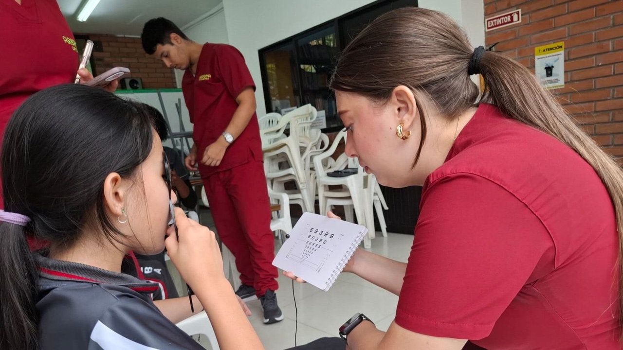 Dosquebradas ‘le pone el ojo’ a la salud visual de niños y niñas en edad escolar  
