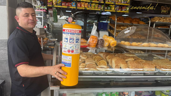 Bomberos intensifica campaña de prevención y  seguridad en el sector empresarial y comercial de Dosquebradas 